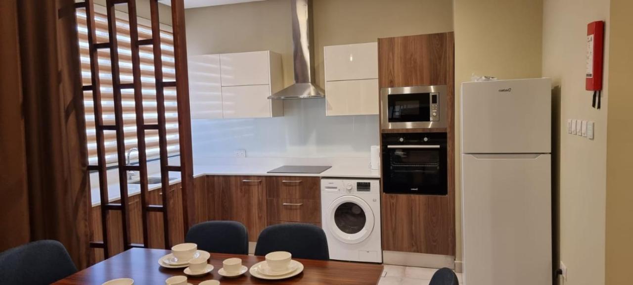Seino Suites Manamah Buitenkant foto